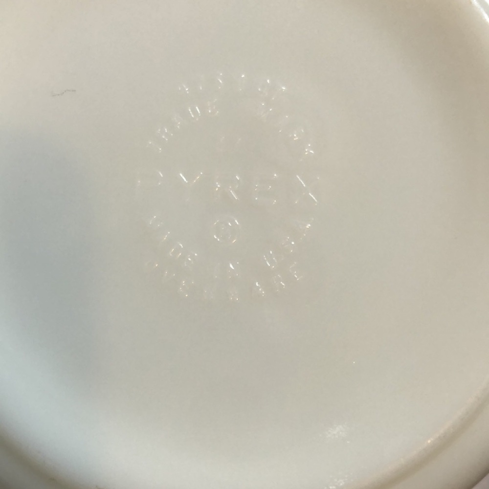 Pyrex - Picture 3 of 6